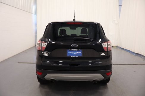 Used 2017 Ford Escape SE w/ SE Cold Weather Package image 7