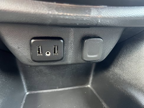 Used 2020 Chevrolet Traverse LT image 44