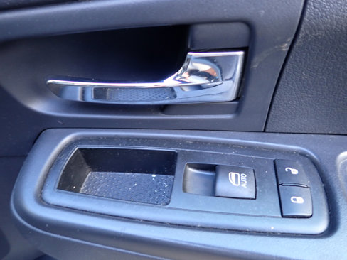 Used 2012 Jeep Liberty Sport image 33