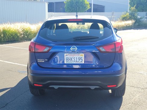 Used 2018 Nissan Rogue Sport S w/ S Appearance Package image 25