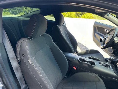 Used 2018 Ford Mustang Coupe image 24