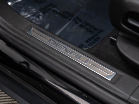 Used 2017 GMC Acadia Denali w/ Technology Package image 14