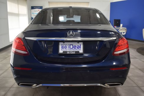 Used 2018 Mercedes-Benz E 300 4MATIC w/ Premium 1 Package image 3
