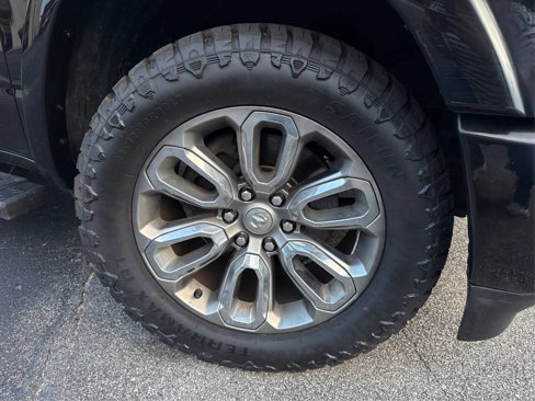 Used 2019 RAM 1500 Laramie w/ Sport Appearance Package image 33