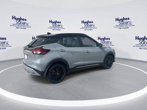 Used 2023 Nissan Kicks SR w/ SR Premium Package image 11