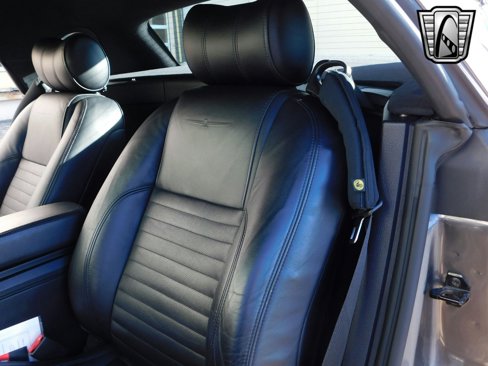 Used 2003 Ford Thunderbird image 13