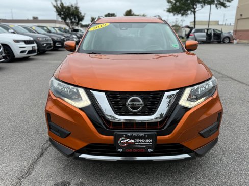 Used 2019 Nissan Rogue SV image 4