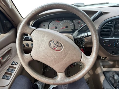 Used 2003 Toyota Sequoia SR5 image 15