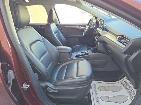 Used 2021 Ford Escape SEL w/ Technology Package image 17