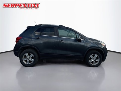 Used 2017 Chevrolet Trax LT image 6