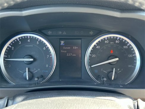 Used 2019 Toyota Highlander XLE image 32