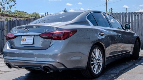 Used 2018 INFINITI Q50 Luxe w/ Essential Package (3.0T Luxe) image 5