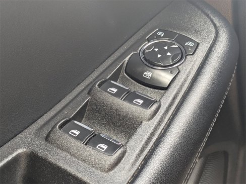 Used 2023 Ford Edge SEL image 21