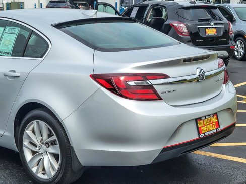 Used 2016 Buick Regal image 5
