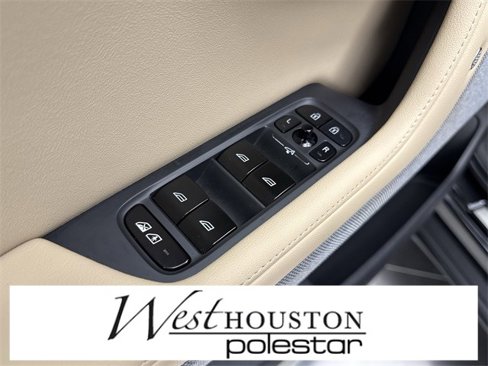 Used 2022 Polestar Polestar 2 w/ Performance Package image 11