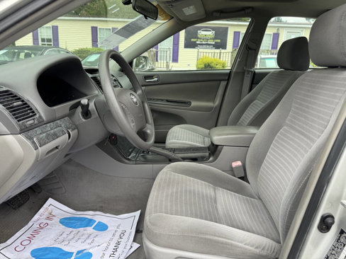 Used 2005 Toyota Camry LE image 9