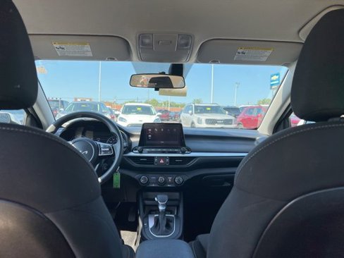 Used 2023 Kia Forte LXS image 28