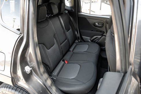 Used 2021 Jeep Renegade Latitude w/ Sun & Sound Group image 46
