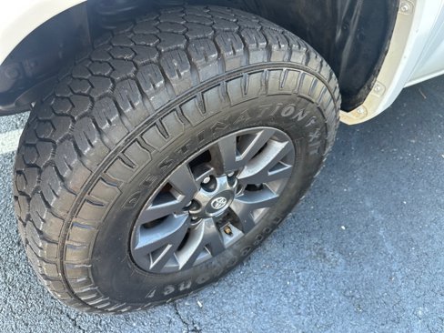 Used 2020 Toyota Tacoma SR5 image 10