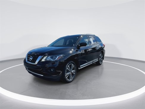 Used 2019 Nissan Pathfinder Platinum image 4