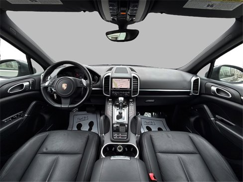 Used 2011 Porsche Cayenne image 31