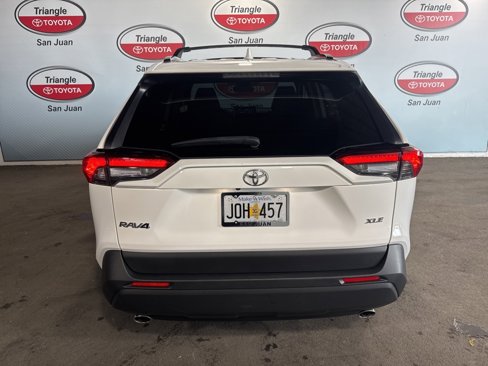 Used 2021 Toyota RAV4 XLE image 5