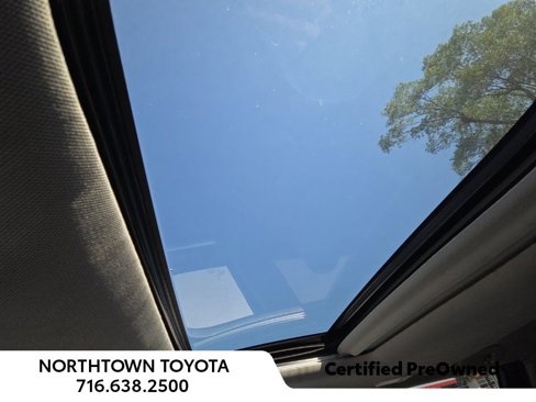 Used 2016 Toyota Highlander XLE image 24