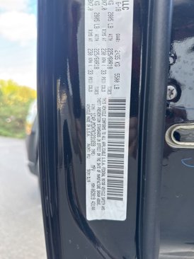 Used 2019 Jeep Cherokee Limited image 22