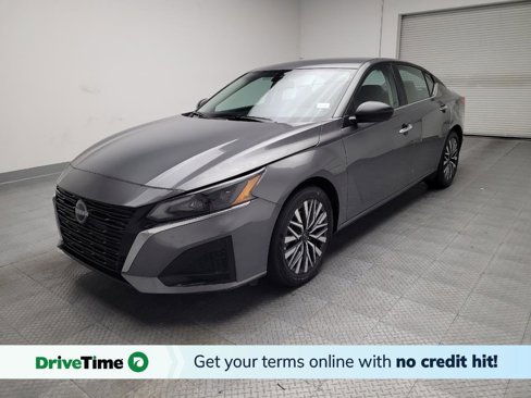 Used 2024 Nissan Altima 2.5 SV image 1