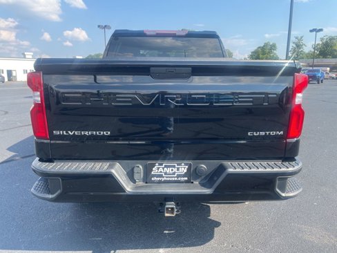 Used 2020 Chevrolet Silverado 1500 Custom w/ Custom Value Package image 5
