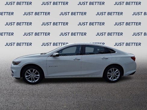 Used 2016 Chevrolet Malibu LT image 3