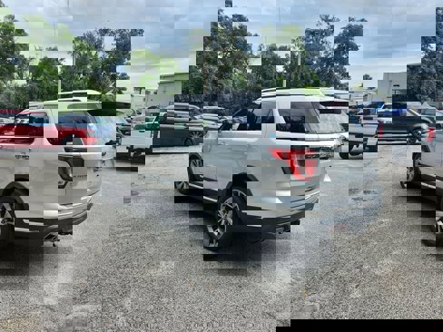 Used 2018 Ford Explorer Limited image 4