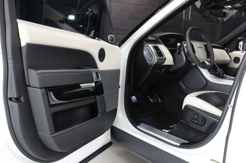 Used 2020 Land Rover Range Rover Sport HST image 20
