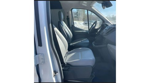 Used 2018 Ford Transit 250 130 Low Roof image 3