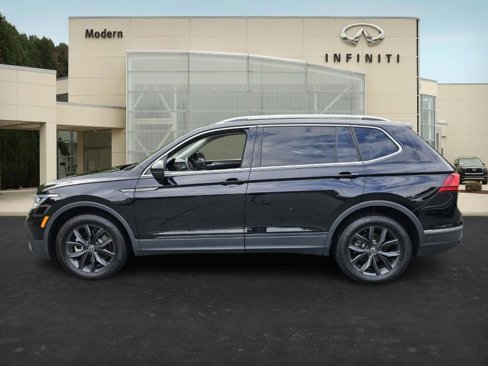 Used 2024 Volkswagen Tiguan SE image 6