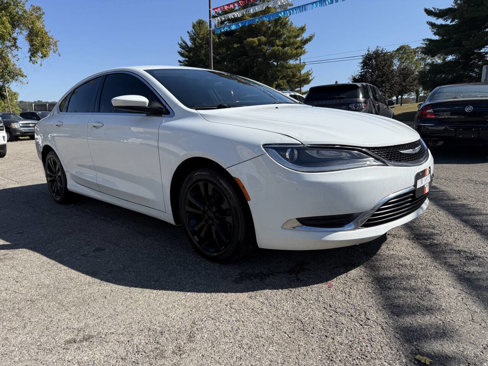 Used 2015 Chrysler 200 Limited w/ Convenience Group image 8