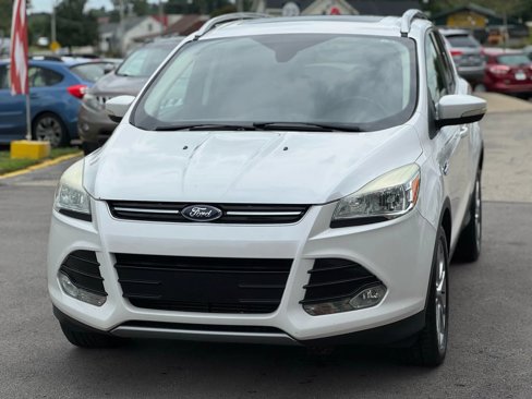 Used 2015 Ford Escape Titanium image 2
