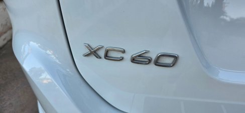 Used 2016 Volvo XC60 T5 Platinum image 10
