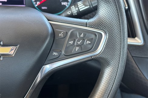 Used 2023 Chevrolet Malibu LT image 34