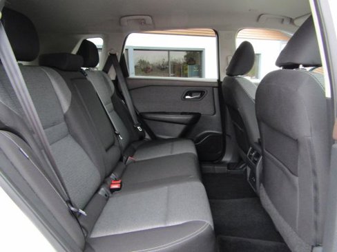 Used 2022 Nissan Rogue SV image 17