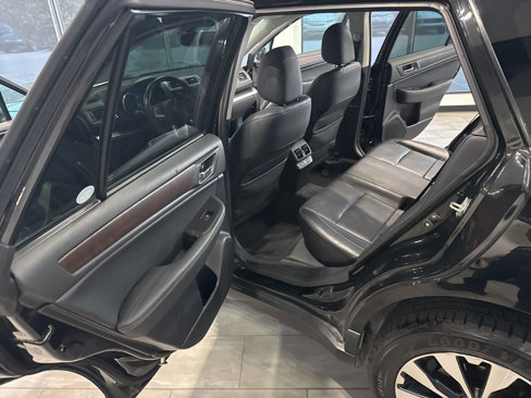 Used 2017 Subaru Outback 3.6R Limited image 18