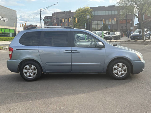 Used 2010 Kia Sedona image 9