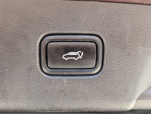 Used 2020 Hyundai Palisade SEL w/ Premium Package image 13