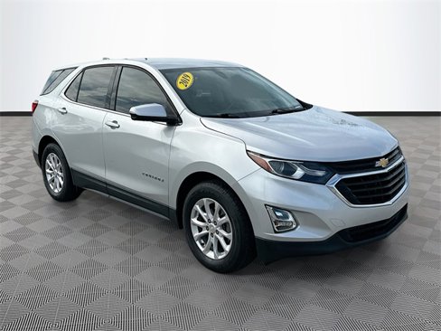 Used 2019 Chevrolet Equinox LT image 3
