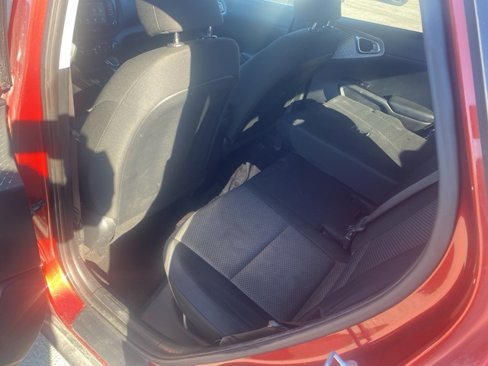 Used 2020 Kia Soul LX image 11