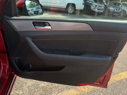 Used 2019 Hyundai Sonata Limited w/ Cargo Package image 11