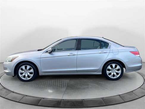 Used 2010 Honda Accord EX-L image 2