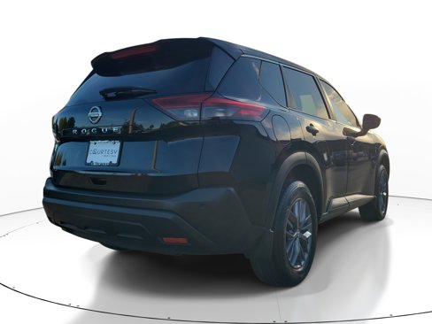 Certified 2021 Nissan Rogue S image 5
