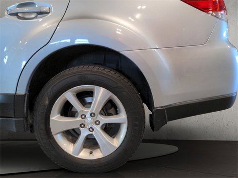 Used 2014 Subaru Outback 2.5i Limited image 42