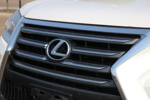 Used 2017 Lexus GX 460 image 12